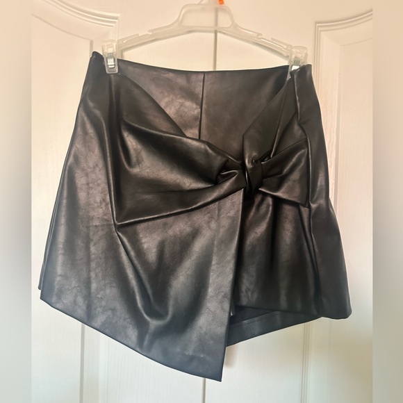 Zara Skort - Picture 1 of 3